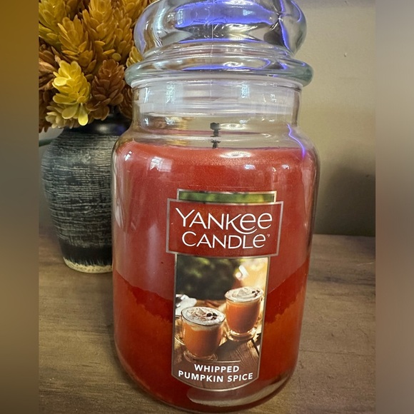 Yankee Candle Whipped Pumpkin Spice Candle - Picture 4 of 4